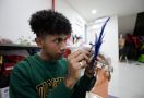 Anak Muda PYCH Binaan BIN Merancang Busana untuk Papua Street Carnival - JPNN.com
