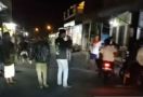 Brutal! Gerombolan Geng Motor Bacok Pedagang di Sukabumi, Ini Kata Polisi - JPNN.com
