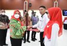 304 Guru PPPK di Bandar Lampung Dilantik, Begini Pesan Wali Kota Eva Dwiana - JPNN.com