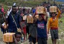 Kemensos Pastikan Logistik Puluhan Ton Diterima Masyarakat Terdampak di Papua Tengah - JPNN.com