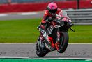 Gerimis Bikin MotoGP Inggris Dramatis, Espargaro Salip Bagnaia di Lap Terakhir - JPNN.com