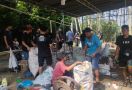 Ganjar Milenial Ajak Warga Kumpulkan Barang Bekas dan Bersih-Bersih Desa - JPNN.com