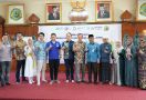 PT Uni Charm Indonesia dan JCI Berkolaborasi Memberi Edukasi Pemilahan Sampah di Jombang - JPNN.com