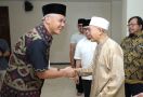 Ganjar Sowan kepada Imam Besar Masjid Sheikh Zayed Solo Untuk Pamit Jelang Purnatugas - JPNN.com