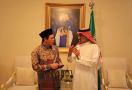 Bertemu Dubes Arab Saudi, Sultan Diskusikan Isu Geopolitik Termasuk Penanganan Ibadah Haji dan Umrah - JPNN.com