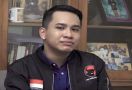 Bacaleg DPRD DKI 2024, Polikus Muda Adiyoga Janji Rangkul Wong Cilik - JPNN.com