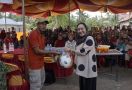 Hadirkan Pasar Murah Keluarga Sehati di Jirak Jaya, Hj Lucianty Didoakan jadi Bupati Muba - JPNN.com