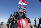 Pandawa Ganjar Sukses Kibarkan Bendera Merah Putih di Gunung Latimojong - JPNN.com