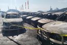 12 Mobil Dinas Ini Terbakar di Parkiran DPRD, Pagar Terkunci, Hmmm - JPNN.com