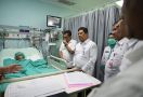 Peran RS Terapung Bantu Tangani Peserta BPJS Kesehatan Penderita Jantung Bocor Asal NTT - JPNN.com