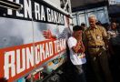 Kepung Kantor Gubernur, Ratusan Sopir Menobatkan Ganjar jadi Bapak Truk Nusantara - JPNN.com