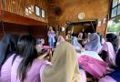 Srikandi Ganjar Ajak Perempuan Milenial Belajar Usaha Angkringan di Lampung - JPNN.com