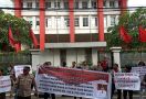 Mahasiswa Ujuk Rasa Minta Megawati Soekarnoputri Copot Ketua DPD PDIP Sumut - JPNN.com