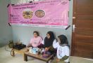 Srikandi Ganjar Gelar Latihan Membuat Kue Lempeng Untuk Asah Kemampuan Milenial - JPNN.com