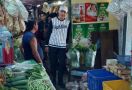 Singgah ke Pasar Darmo Surabaya, Ganjar Didoakan Jadi Presiden - JPNN.com