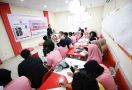 Srikandi Ganjar Gelar Pelatihan Cara Menulis Berita Kepada Milenial di Tangsel - JPNN.com