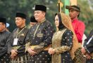 Berjasa Bagi Masyarakat Riau, Irjen Iqbal Terima Gelar Adat Datu Seri Jaya Perkasa Setia Negeri - JPNN.com