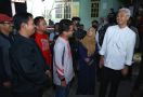 Ganjar Menginap di Rumah Warga Cianjur, Diajak Mayoran, Unik dan Spesial - JPNN.com