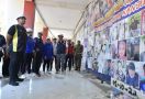 Berkunjung ke Malang, Menpora Dito Sampaikan Duka kepada Korban Tragedi Kanjuruhan - JPNN.com