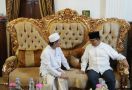 Didoakan Ulama Bandung, Anies: Insyaallah Jadi Bekal Kami - JPNN.com