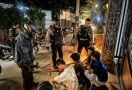 Sempat Kejar-kejaran dengan Polisi, 6 Remaja Ditangkap Usai Tawuran, Tuh Lihat! - JPNN.com