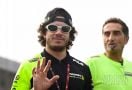 Bertahan di Tim VR46, Bezzecchi Merasa Sangat Beruntung Punya Bos Valentino Rossi - JPNN.com