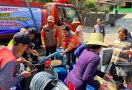 Bantu Masyarakat saat Kemarau Panjang, SIG Salurkan 906 Ribu Liter Air Bersih - JPNN.com