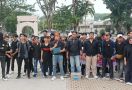 Aliansi Pemuda Demo di Monpera Palembang, Tolak Dinasti Politik Kekeluargaan - JPNN.com