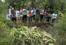 Ustaz Sahabat Ganjar Tanam Bibit Mangrove Untuk Cegah Abrasi di Desa Selotong - JPNN.com