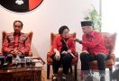 Hasto Ungkap Pertemuan Megawati - Jokowi di Istana, Keluarnya Happy Semua, Klir! - JPNN.com