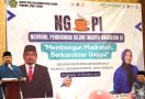 Hadiri Ngopi di Rembang, Gus Men Beber Jurus Madrasah Bisa Gagah Hadapi Perkembangan - JPNN.com