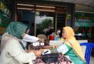 Relawan Asandra Adakan Pengobatan Gratis Bagi Warga Kota Batu - JPNN.com