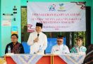 Wakil Ketua MPR Hidayat Nur Wahid Salurkan Bantuan Bagi Penyandang Disabilitas di Jaksel - JPNN.com