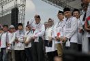 Menteri dan Elite Politik Hadiri Aksi Bela Palestina, Anies Dapat Sambutan Paling Meriah - JPNN.com