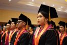 773 Wisudawan Universitas Bakrie Diharapkan Bisa Bersinergi untuk Indonesia - JPNN.com