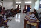 Datangi Eks Warga PNG di Perbatasan, UT Berikan Edukasi Tentang Kebangsaan - JPNN.com