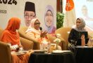 Sarasehan di Bandung, Istri Anies Baswedan Bicara Peran Perempuan di Politik - JPNN.com