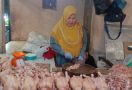 Menjelang Nataru, Harga Ayam Potong di Palembang Mulai Naik - JPNN.com