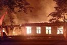 Polisi Bekuk Pelaku yang Membakar Gedung Kemenag di Jayapura - JPNN.com