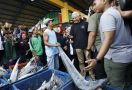 Dipalak Bajak Laut, Nelayan Indramayu Curhat kepada Ganjar Pranowo - JPNN.com