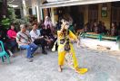 Alam Ganjar Datangi Sanggar Seni dan Pusat Batik Trusmi Untuk Belajar Budaya Cirebon - JPNN.com