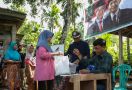 Sukarelawan Ganjar-Mahfud Jawab Keresahan Warga dengan Gelar Bazar Beras Murah - JPNN.com