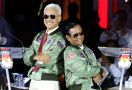 Ganjar Tampil dengan Jaket Bomber ala Top Gun di Debat Capres - JPNN.com