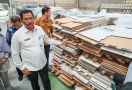 Pastikan Semua Siap dan Aman, Pj Gubernur Jateng Cek Gudang Logistik KPU Surakarta - JPNN.com