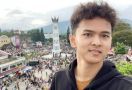Rizky Ananda Sukses Berbisnis Top Up Gim, Omzetnya Puluhan Juta Per Bulan - JPNN.com