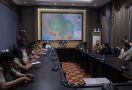 Hadapi Musim Penghujan, Pj Gubernur Agus Fatoni Gelar Rapat Penanggulangan Bencana - JPNN.com