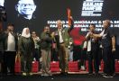 19 Jenderal Purnawirawan dan Ribuan Pensiunan Serahkan Tongkat Komando kepada Ganjar - JPNN.com