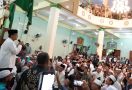 Salat Subuh di Masjid Bersejarah di Ambon, Anies Melihat Semangat Perubahan - JPNN.com