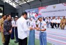 Jokowi & Mas Nadiem Bagi-Bagi Dana PIP 2024 di Jateng - JPNN.com