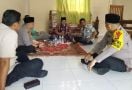 Kapolres Inhu Silaturahmi dengan Pengurus Ponpes Nur Alif, Ajak Ciptakan Pemilu Damai - JPNN.com